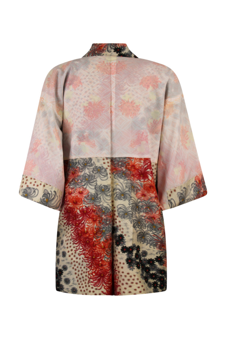 lining of vintage kimono coat in excellent condition