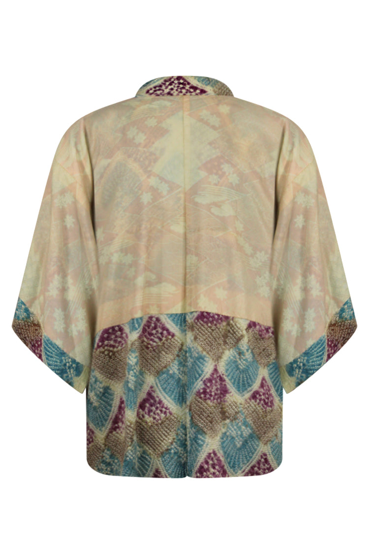 lining of vintage kimono jacket in excellent condition