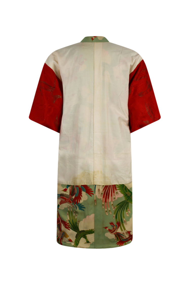 Lining in good condition on vintage kimono