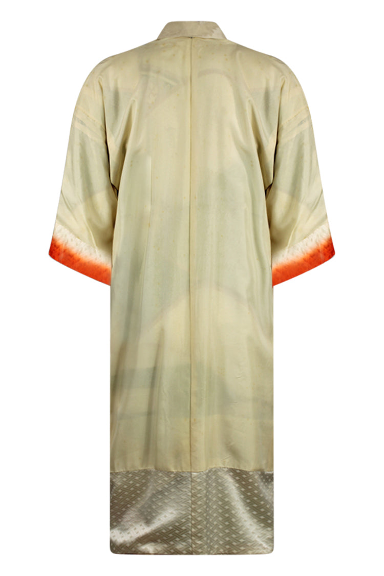 lining in excellent condition of vintage kimono