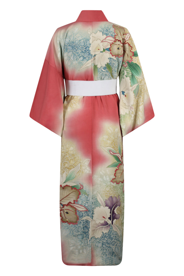 pink furisode with large gold rimmed iris - Kiku 