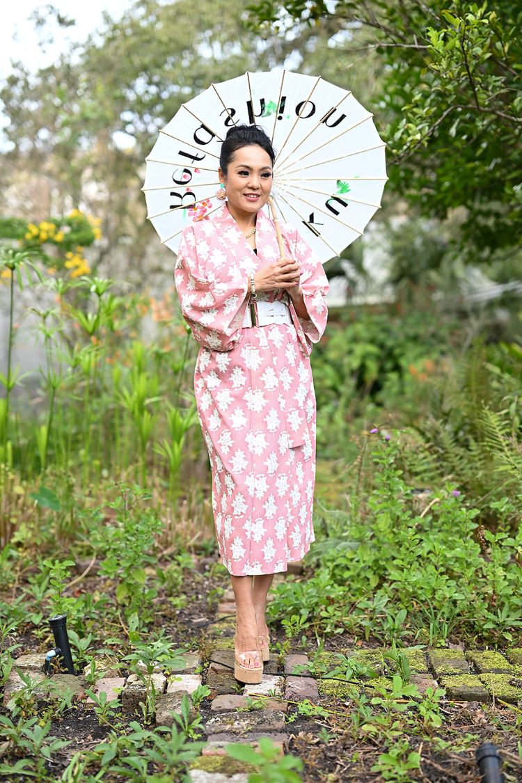 Pink and white summer silk kimono - Kiku 