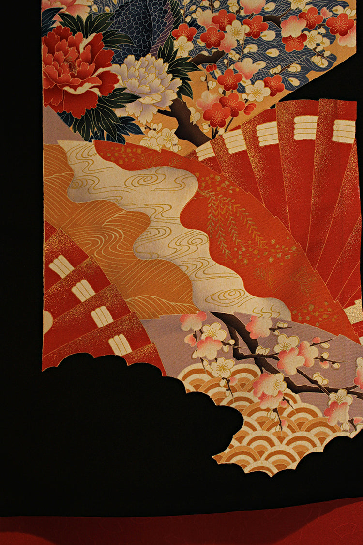 details of hand painting on upcycled kimono silk into stole